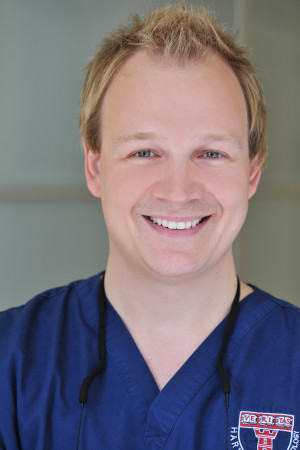 Dr. Alexander Schrott Belmont Periodontist